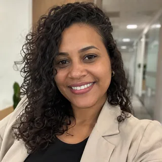 Fernanda S.